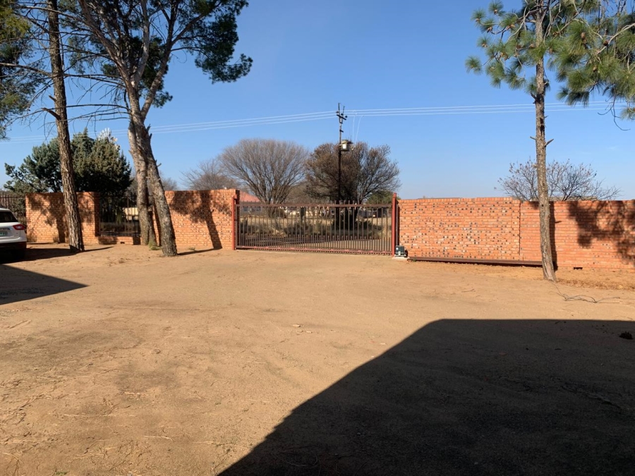 To Let commercial Property for Rent in Spitskop SH Free State